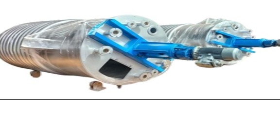 Horizontal pressure vessel